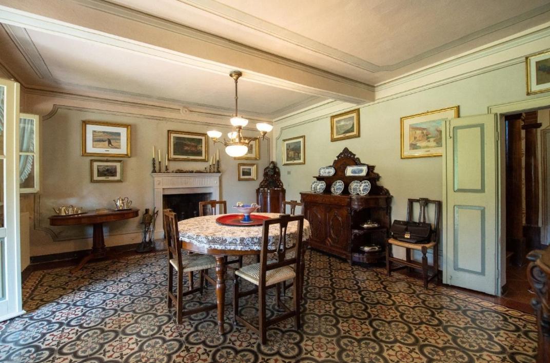 Villa Ottocentesca Immersa Nel Verde Montecavolo Extérieur photo